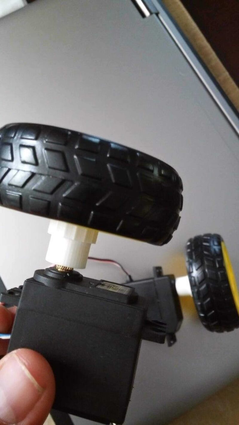 Rc Servo Ya Sarı Dc Motor Tekerlek Adaptörü Robotlar İçin Plastik Aparat - Görsel 3