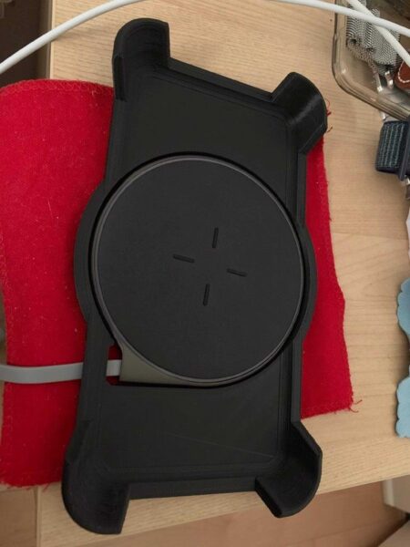 İphone Xs Max / 8 Plus Esr Kablosuz Şarj Kılavuzu Plastik Aparat