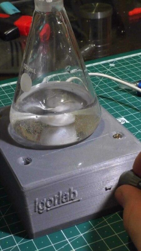 Manyetik Karıştırıcı Plastik Aparat Alt Tabaka Gri Olan