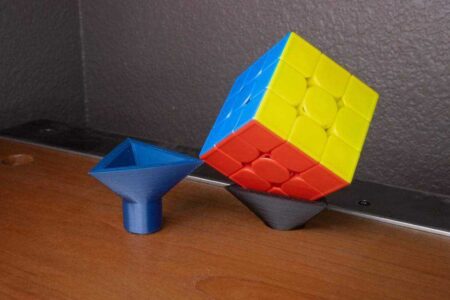 Rubik İn Küp Tutucu (Delik Masası İçin) Plastik Aparat