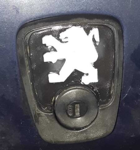 Logo Coffre Peugeot 106 Faz 2 Plastik Aparat