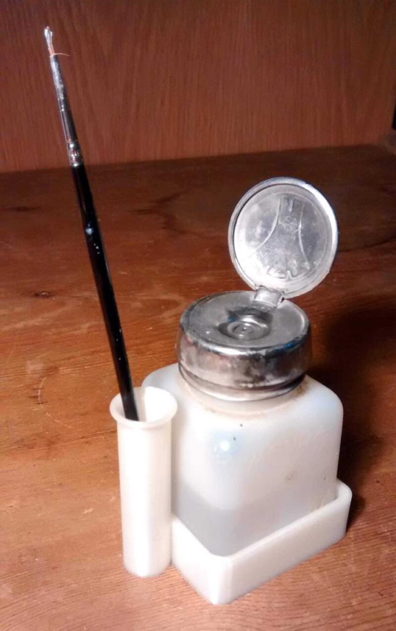 Klori (Diklorometan) Çözücü Çimento Dağıtıcı Pot Tutucu Fırça Standı İle. Plastik Aparat - Görsel 3