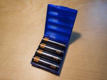 Dört Adet Aa Pil Saklama Kutusu Organik Plastikten Dekoratif Kap