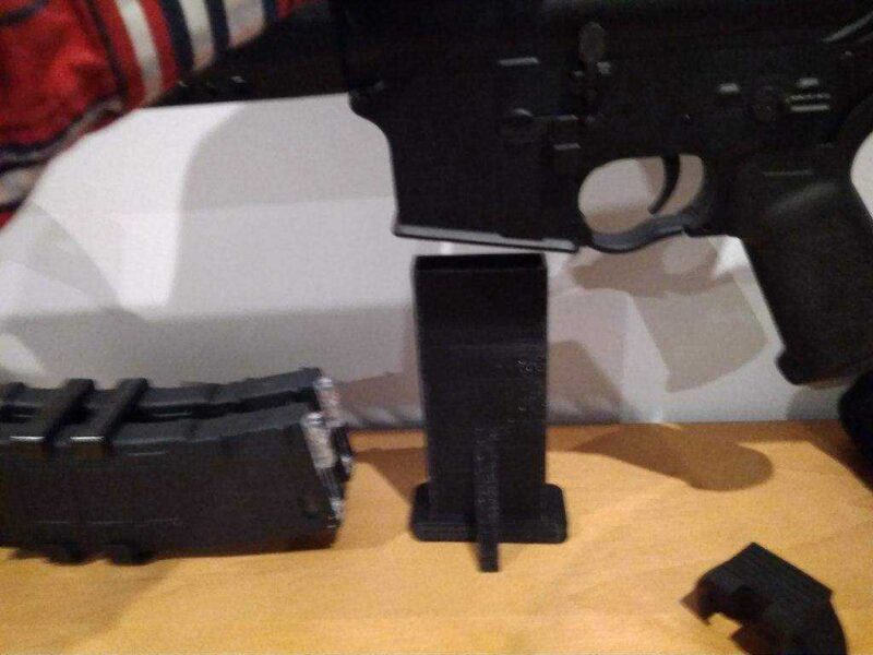 Ar 15 Dergisi Standı (Gerçek Ve Airsoft) Uzun Remake Plastik Aparat - Görsel 3