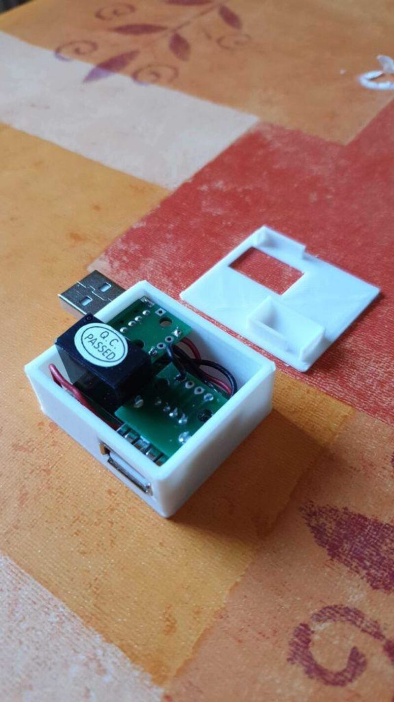 Sonoff Re5Vc1 Usb Kompakt Anahtarı Plastik Aparat