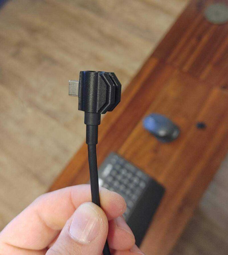 Oculus Quest 2 Usb-C Çektirme (Bağlantı Kablosu) Plastik Aparat - Görsel 2
