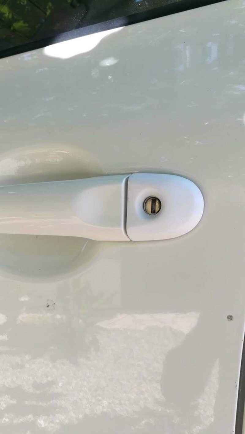 Nissan Juke Keyhole Kapağı Plastik Aparat - Görsel 3