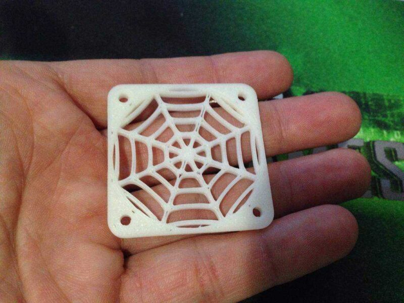 Fan Izgarası 40Mm Örümcek Adam Plastik Aparat - Görsel 3