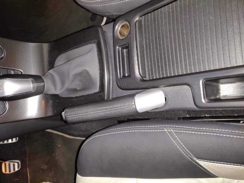 Volvo V50 (S40, C30, C70) Park Freni Endcap Plastik Aparat - Görsel 4