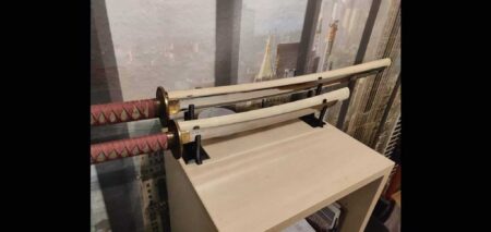 Çift Katana Sahibi Plastik Aparat
