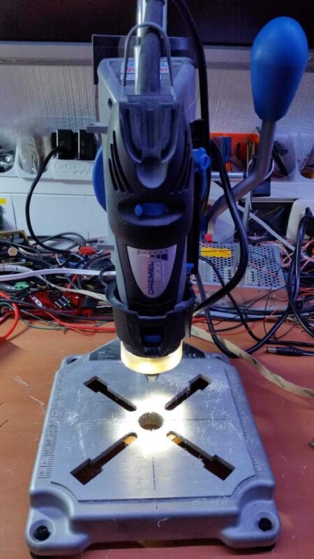 Dremel İş İstasyonu Işığı Plastik Aparat