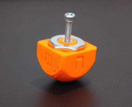 Ayarlanabilir Dönüş Süresi İle Dreidel Plastik Aparat
