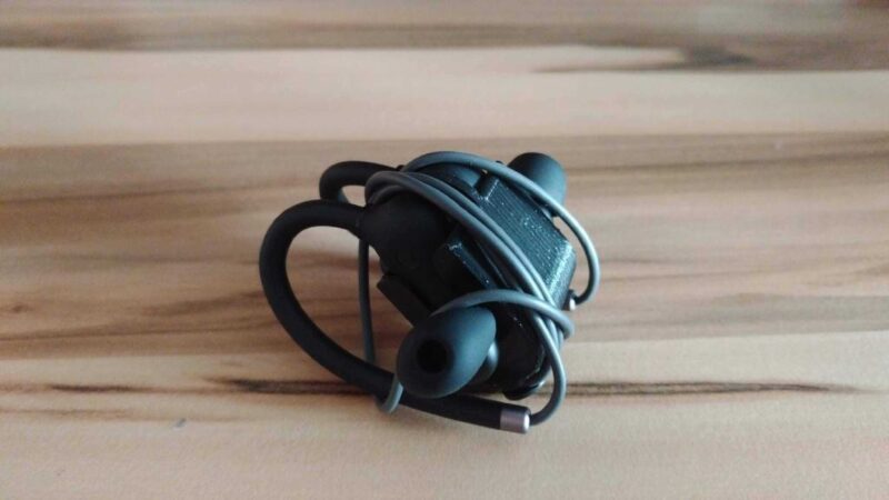 Xiaomi Mi Spor Bluetooth Kulaklık Tutucu Plastik Aparat - Görsel 2