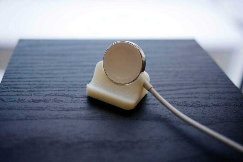 Tiny Apple Watch Stand Tutucu Masaüstü Çizilme Düşme Önleyici - Görsel 4