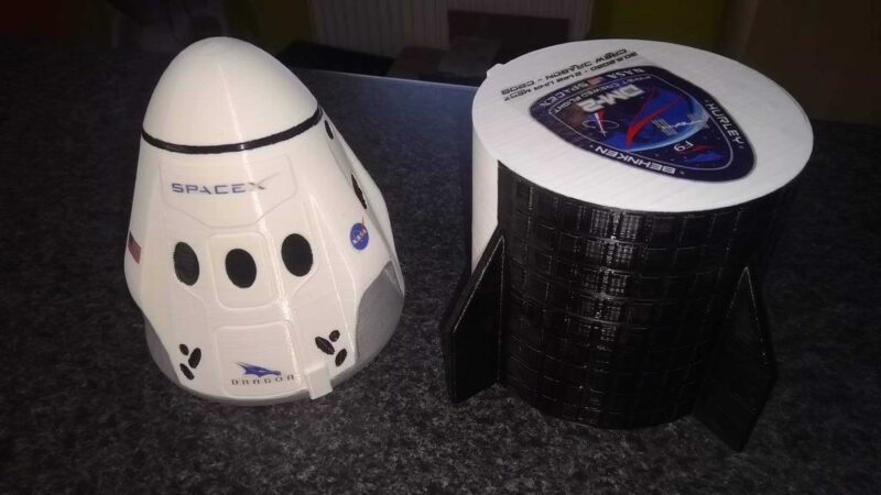 Spacex / Nasa Crew Dragon 2 & Trunk Plastik Aparat - Görsel 3