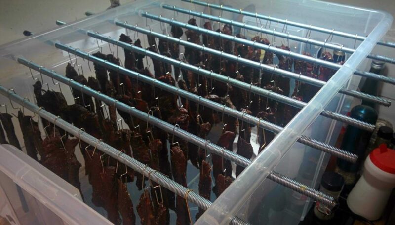 Biltong Kutusu Parçaları Plastik Aparat