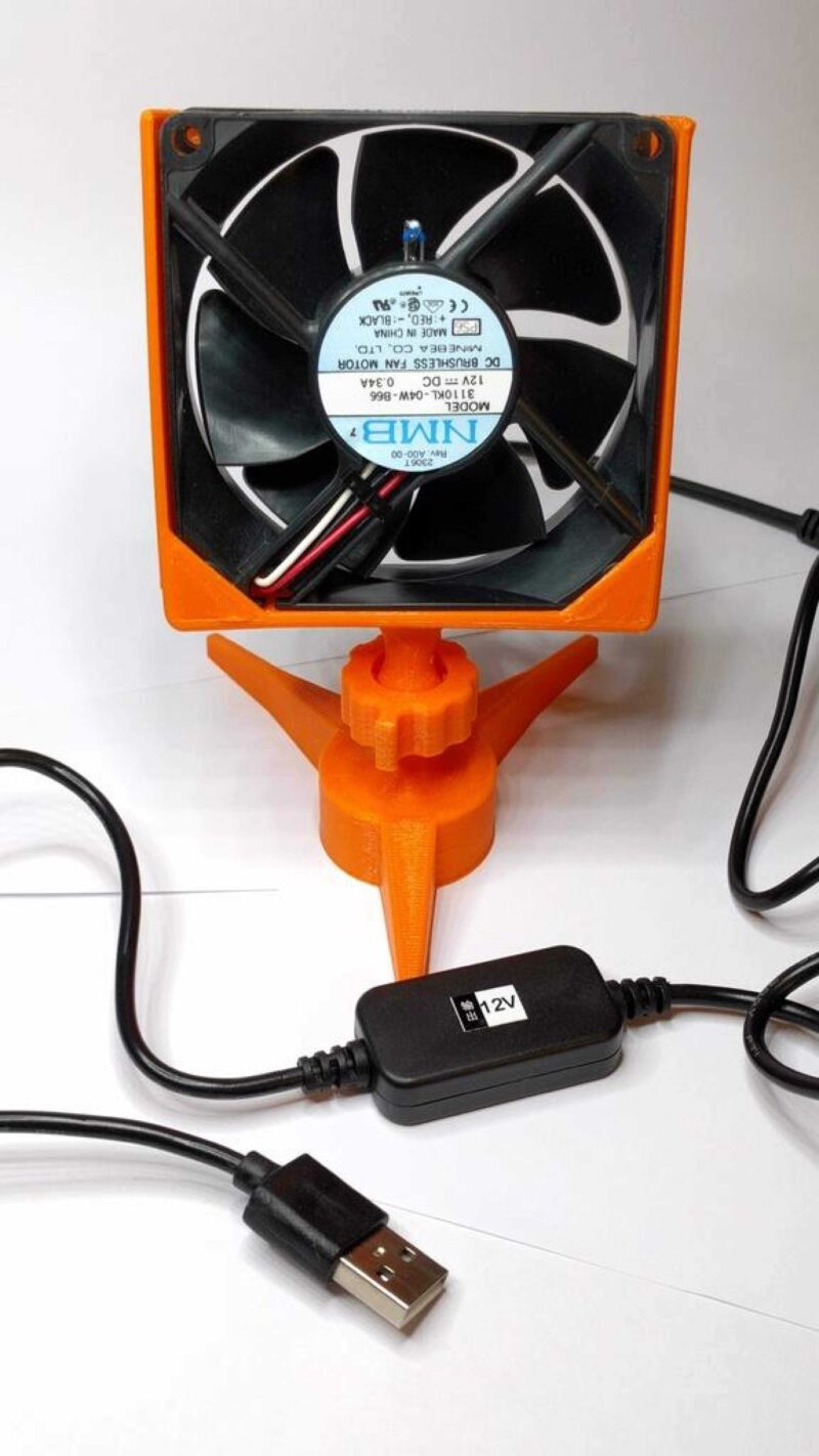 Eski Bilgisayar Kasasından Usb Masa Fanı (80Mm) Plastik Aparat - Görsel 2