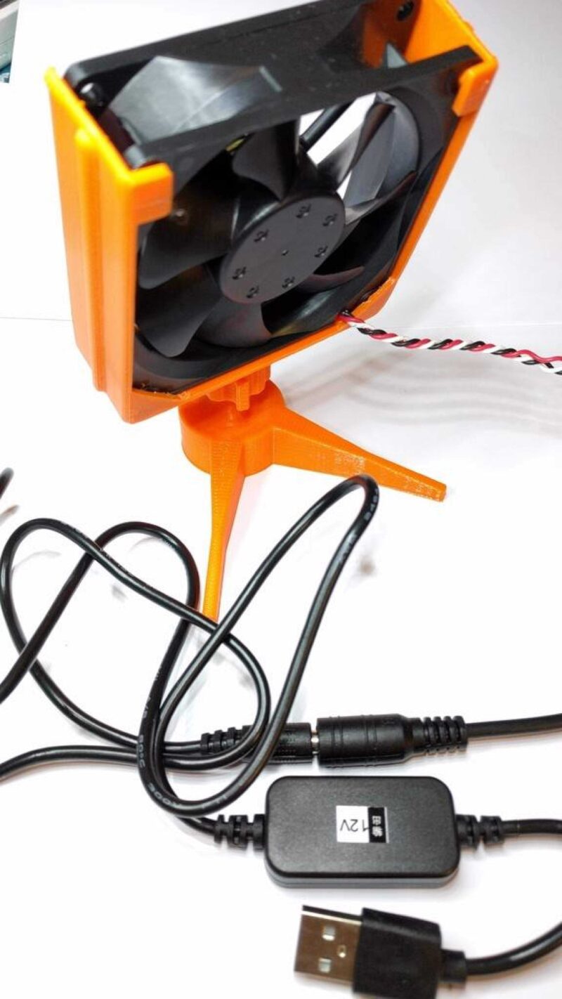 Eski Bilgisayar Kasasından Usb Masa Fanı (80Mm) Plastik Aparat - Görsel 4