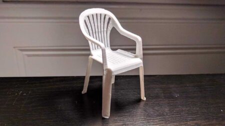 Minyatür Beyaz Çim Sandalyesi Plastik Aparat