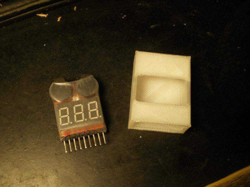 Tester Lipo 8Cells Sert Kutu Kılıf Plastik Aparat