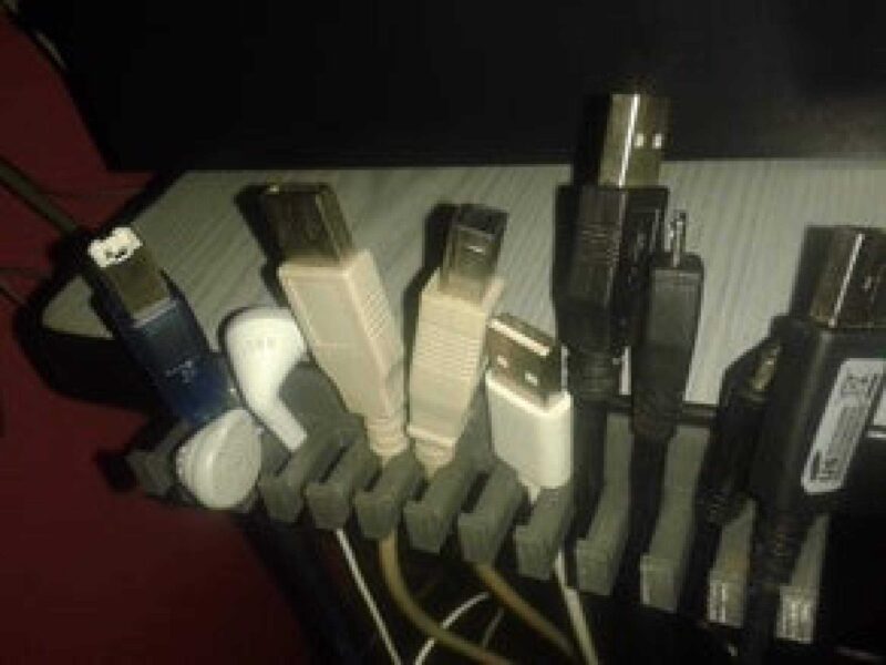 12'li Küçük Kablo Tutucu Masa Aparatı Düzen Ev Ofis Masası - Görsel 3