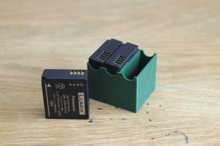 Lumix Dmw-Blg10 Pil Tutucu Plastik Aparat