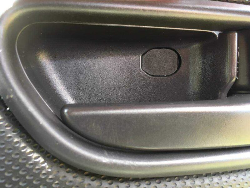 Subaru Forester Sg (2002 - 8) Kapı Serbest Bırakma Kolu Vida Kapağı. Plastik Aparat - Görsel 3