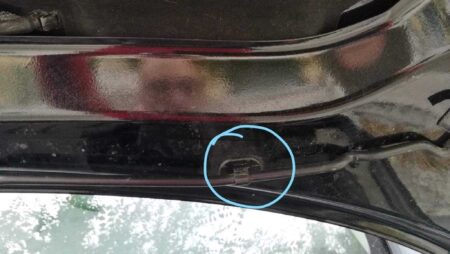 Citroen C2 Gancio Asta Cofano Plastik Aparat