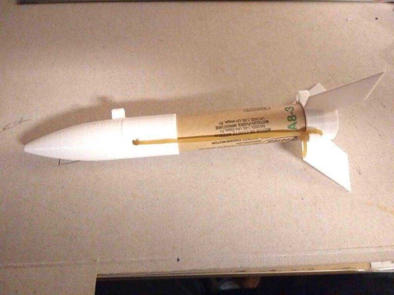 Tek Kullanımlık Olmayan Roket  Organik Plastikten Aparat