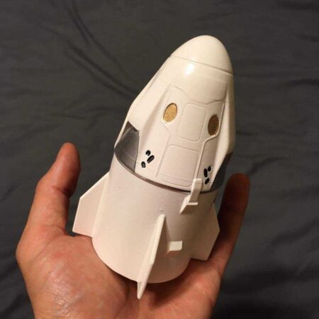 Spacex Tarafından Dragon 2 Plastik Aparat