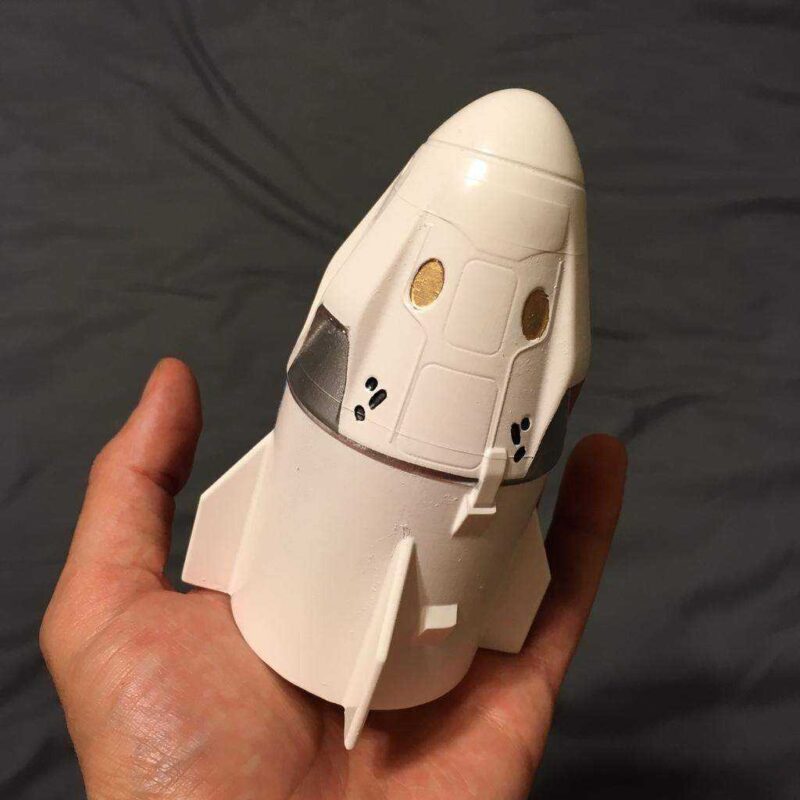Spacex Tarafından Dragon 2 Plastik Aparat