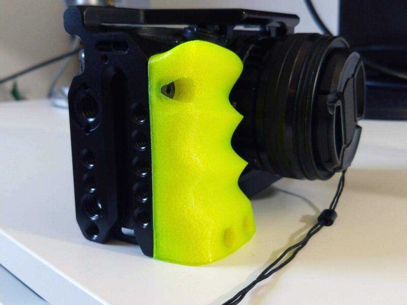 Sony A6000 / A6300 / A6400 İçin Smallrig Ergonomik Kavrama Plastik Aparat - Görsel 2