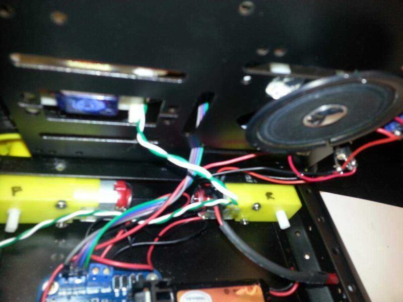 Eric İn Sainsmart 4Wd Arduino Robot Kodu Plastik Aparat - Görsel 4