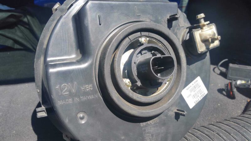 Far Ampul Tutucu 9007/9004 Plastik Aparat - Görsel 3