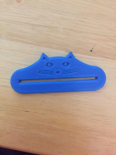 Kedi Ağzı Diş Macunu Sıkacağı Organik Plastikten DEkoratif Aparat