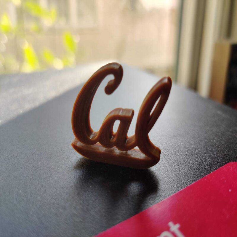 Uc Berkeley Cal Logosu Plastik Aparat - Görsel 2