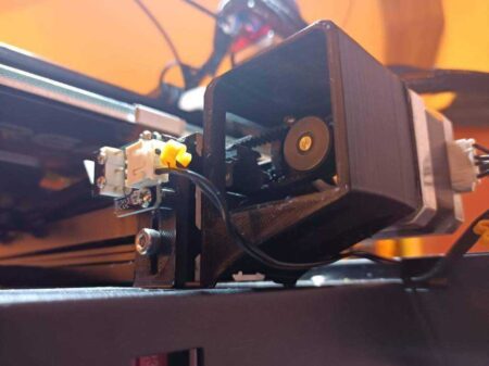 E3V2 - Y Ekseni Step Motor Damperi Montajı Plastik Aparat