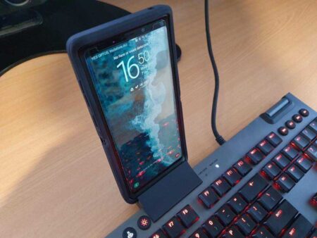 Logitech G815 / G915 Klavye İçin Telefon Tutucu Plastik Aparat