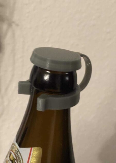 Bira Bekçisi, Bira Kapağı Plastik Aparat