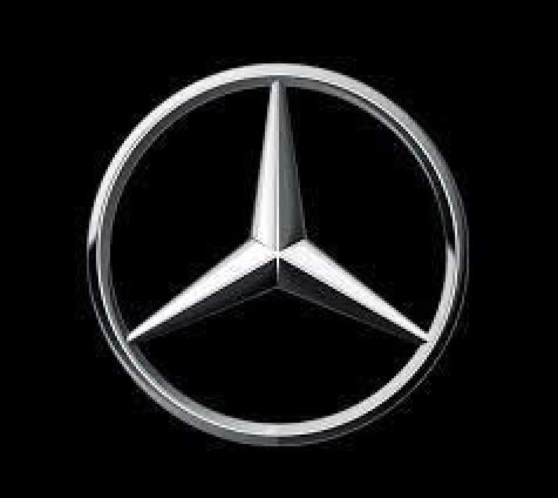 Mercedes Logosu Plastik Aparat