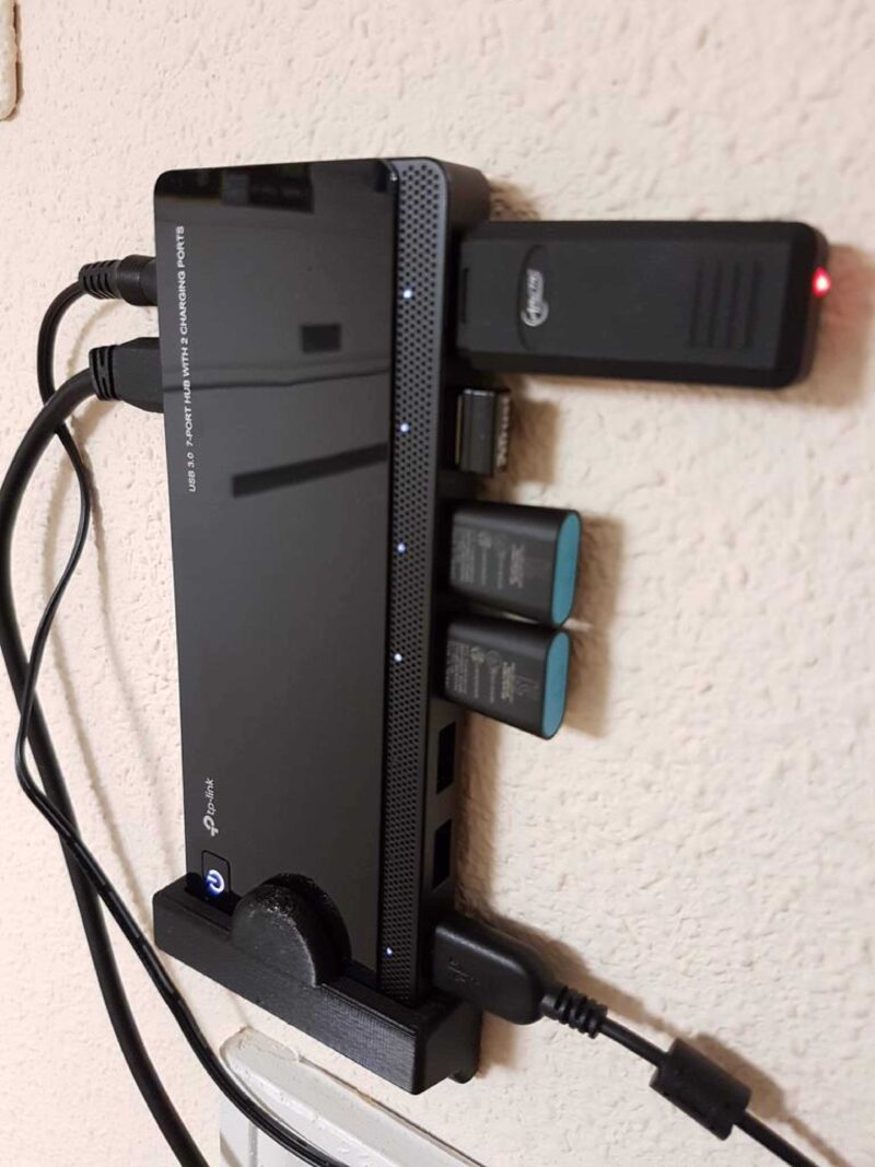 Tp-Link Uh720 Usb Hub İçin Duvara Montaj Plastik Aparat