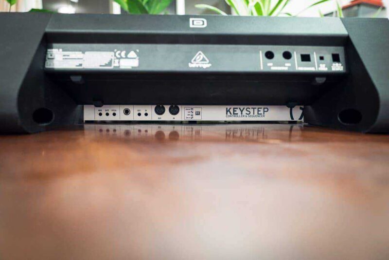 Arturia Keystep Ve Behringer Model-D İçin Dcaps Plastik Aparat - Görsel 2