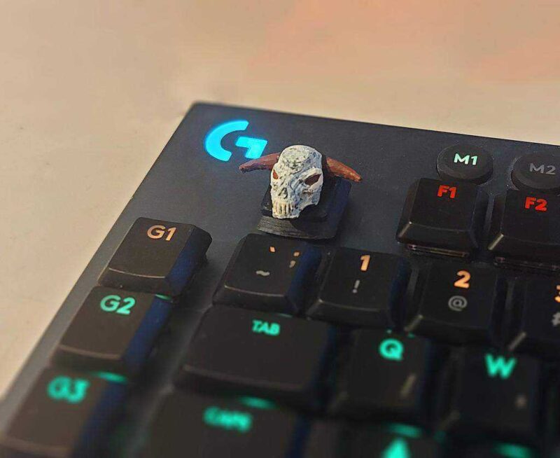 Logitech G815 / G915 Esc Tuşu Plastik Aparat