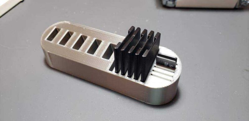 USB microSD SD düzenleyici Tutucu Askısı Standı Aparatı Organizer - Görsel 4