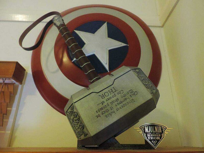 (Thor Un Çekiç) Baz Ve Brotherfoster Plaketi İçin Plastik Stant