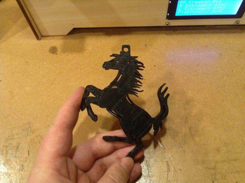 Ferrari Logo At Anahtarlık Organik Plastikten Aksesuar Zincirsiz