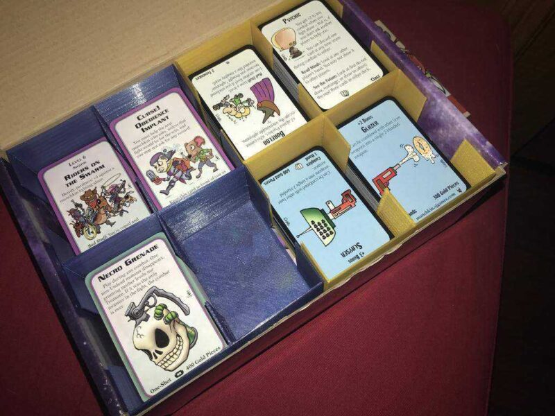 Munchkin Starfinder Her Şey Kutu Kartı Ekle Plastik Aparat - Görsel 3