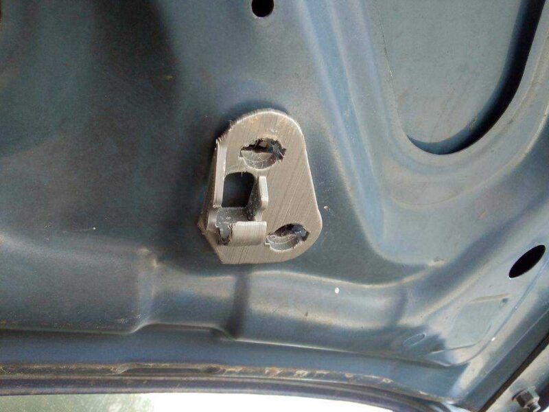 Nissan Micra K12 - Hood Prop Tutma Klipsi Plastik Aparat - Görsel 3