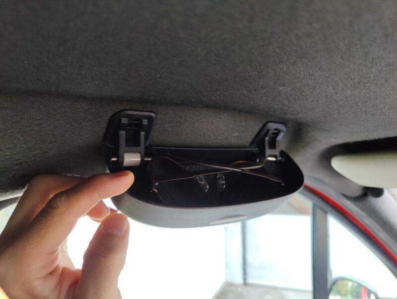 Opel Vivaro Renault Trafi̇k Adaptörü Güneş Gözlüğü Tutucu İçin Plastik Aparat - Görsel 3