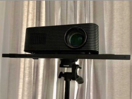 Tripod Projektörü / Laptop Plakası Desteği Plastik Aparat